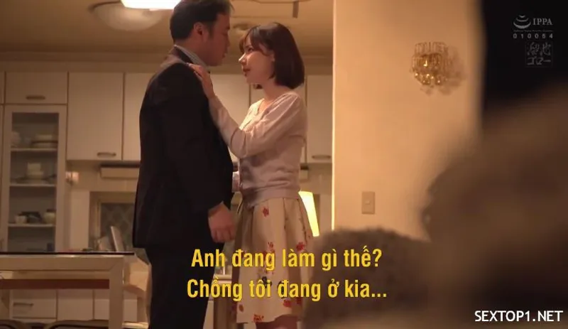 Mối tình bí mật của người vợ với cấp trên của chồng